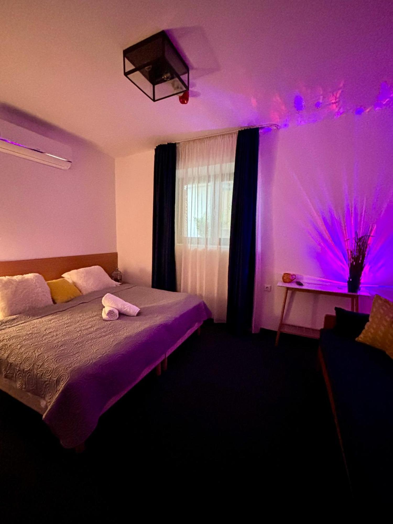 Sziget23 Hotel Ábrahámhegy Exterior foto